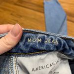 American Eagle Outfitters Women's Light Wash Mom Jeans Size 0 Stretch High Rise Photo 6