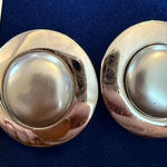 Source Unknown Vintage silver disc clip on Photo 0