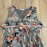 JODIFL Boutique  Women’s Gray Floral High Low Maxi Dress Size Medium Photo 5