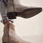 We The Free  Wade Distressed Ankle Boots Gray Leather Sz 39 Photo 0