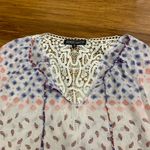 Almost Famous  Womens Size‎ XL Floral Print Crochet Detail 3/4 Sleeve Top Blouse Photo 1