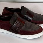 Clarks Somerset Suede Burgundy Grey Loafers Sz 8.5 Photo 0