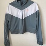 Nike Cropped Jacket Photo 0