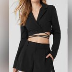 Alo Yoga NWT Cropped Status Blazer Wrap Black Size XS Photo 4