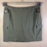 Quacker Factory Women's 1X Green Cargo Skort Knee Length Pockets Comfy Work Wear Photo 0