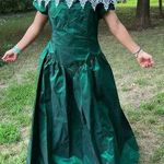 Vintage 80s 90s green sateen v drop waist bow back lace trim prom dress gown Size undefined Photo 0