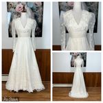 Gorgeous Preserved Vintage 1970s Heavy Embroidered Wedding Gown! White Size 8 Photo 1