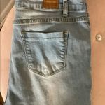 Iris  Jeans Los Angeles Photo 4