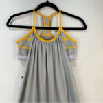Lululemon Athletica Light Gray Racer Back Muscle Workout Sports Bra Top Size 6 Photo 5