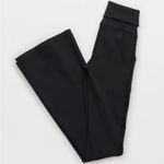 Aerie  Offline Womens Fold Over Ribbed Low Rise Flare Leggings, black Photo 5