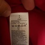 Gap  Vibrant Sled Red Halter Blouse,Size S,Satin,100% polyester,Made in Vietnam Photo 10