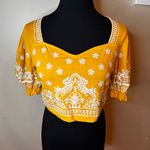 EXPRESS NWT Boho Embroidered Size M Crop Top Puff Sleeve Cropped Fitted Summery Photo 4