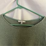 Iris Women’s Green Long Sleeve Crop Size M Photo 3