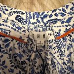 THML  Women's Paisley Blue and White Sleeveless Blouse Photo 1