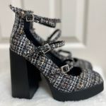 mix no. 6  black and white size 8.5 Photo 3