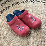L.L.Bean  Women’s Anchor Red Clogs Size 7.5 Photo 2