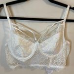 Avidlove Elegant White Lace Bralette size medium Photo 0