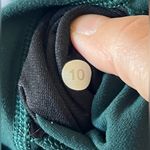 Lululemon Athletica Women’s Emerald Green Capri Style Hi-Rise Leggings SIZE 10 Photo 4