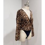 BB Dakota Women's V-Neck Long Sleeve Leopard Print Bodysuit Size S Photo 3