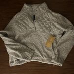 Kyodan  women’s Gray white quilted animal print leopard Patterned fleece Pullover Photo 0