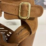 Qupid  Tan Strappy Block 4” Heel sandals Size 7 Photo 2