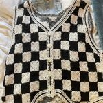Checkered Knit Vest Photo 0