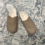 Madewell  The Layne Clog Mule in Nubuck and Shearling Walnut Shell Size 9 Photo 2