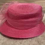 Giovannio hat Pink Photo 1