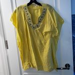 Yellow cover Photo 0