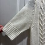 Old Navy Cream V-Neck Short Sleeve Sweater Photo 3