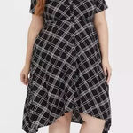 Torrid  Black‎ White Plaid Challis Short Sleeve Midi Shirt Dress Size 1X Pockets Photo 0