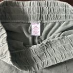 No Boundaries Women's High Waist Green Shorts Photo 2