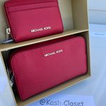 Michael Kors Giftable boxed item wallet & Travel Pouch - Bright Red Photo 1