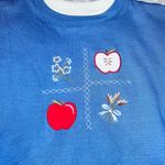 Vintage Embroidered Sweatshirt Womens Small Blue‎ Teacher Apples Crew Neck Blue Photo 5
