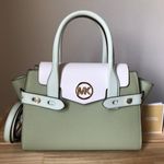 Michael Kors Set Photo 12