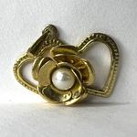 Womens Pearl Embellished Entwined Hearts Floral Necklace Pendant Gold Tone Photo 6