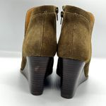 Lucky Brand  Ankle Bootie Suede Yimina Green Size 8.5 Photo 4