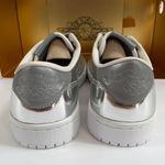 Nike Jordan 1 Low Shoes Photo 2