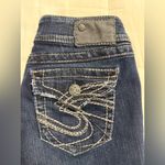 Silver Jeans Silver SUKI surplus mid rise boot cut women’s dark wash  jeans Photo 5