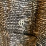 Lululemon 4 sweater Photo 5