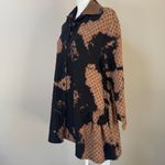 Dress to Kill Jane Mohr Black & Tan Splotch Dye Button Photo 5