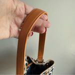 Spartina 449  River Molly Drawstring Bucket Bag Linen and Leather Blue and White Photo 5