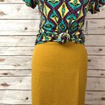 LuLaRoe 👑 Cassie Skirt Mustard textured Size L NWT Photo 0