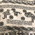 Hollister  short capped sleeved t-shirt with elephant print Photo 3