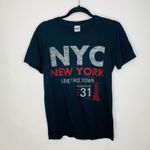 Gildan NYC New York T Shirt Black Red Graphic Sz Small Photo 4