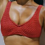 Berlook Red Crochet V Photo 0