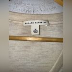 Banana Republic  Cream Short Sleeve Ribbed‎ Soft Wool T-shirt V Neck Medium Photo 2
