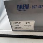 Drew NWB  Flare White Perforated Leather & Mesh Walking Shoes, Womens 9 Wide Photo 1