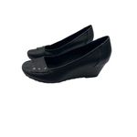 Baretraps  Size 8.5  Leather Wedge Heels Slip-On Studded Design Black Photo 9