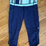 Lululemon Run A Marathon Crop II Cadet Blue / Groovy Stripe Size 6 Photo 0